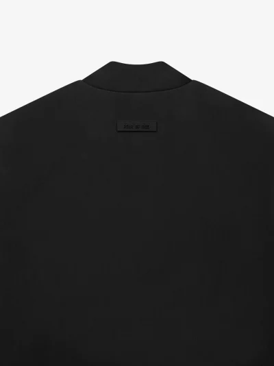 Essential Crewneck Jet Black